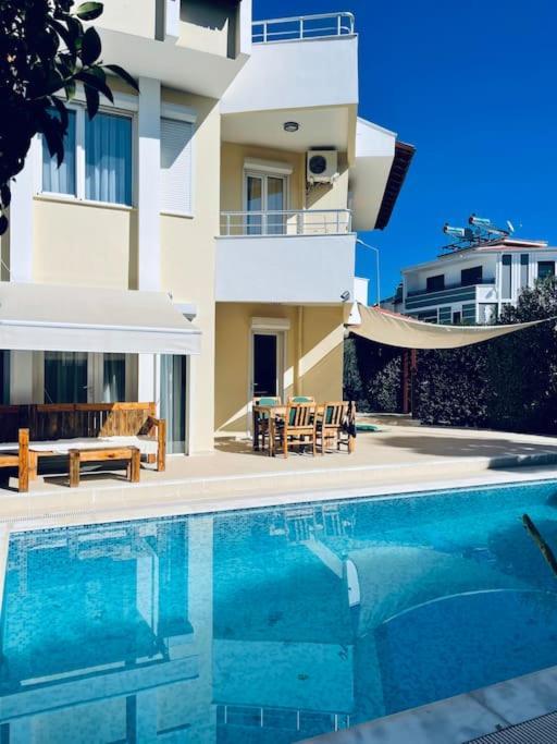 Excellent 3 Storey Villa With A Swimming Pool Belek Bagian luar foto